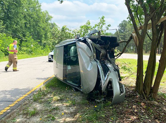 drive escapes injury hitting tree