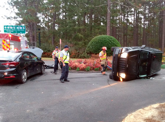 2 people escape Pinehurst accident without injuries