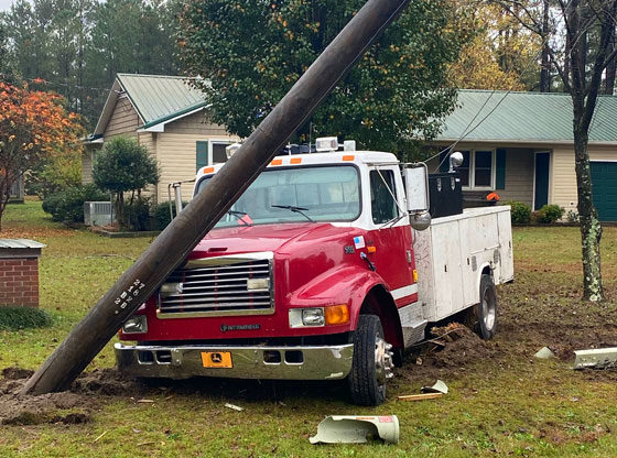 Accident takes out power pole