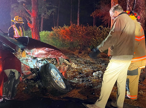 Woman suffers serious injuries single-vehicle accident