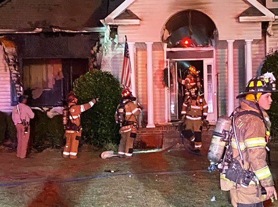 Neighbor notices Aberdeen house fire, calls 911 