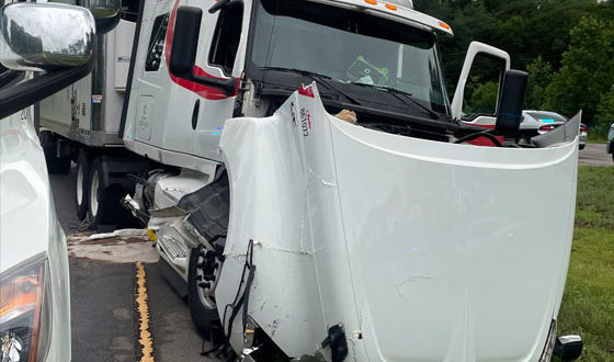 Family of 4 including 2 children killed in wreck