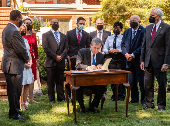 Bipartisan North Carolina police reforms signed by Cooper