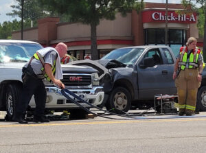 Occupants trapped in vehicle in Southern Pines crash