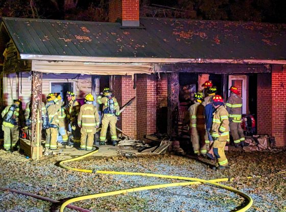 Family of 8 displaced after Robbins house fire