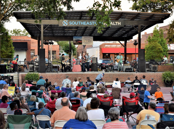 Alive After 5 Returns to Downtown Lumberton