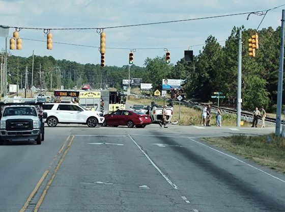 Seven Lakes wreck shuts down part of Highway 211