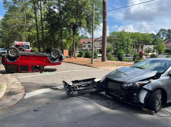 Crews respond to Southern Pines wreck