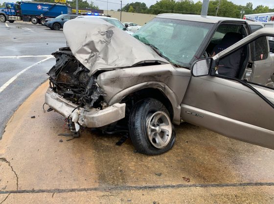 Pickup truck, 18 wheeler wreck causes delays at Robbins crossroads