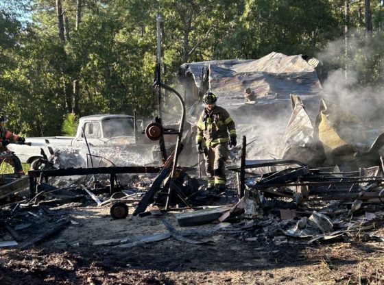 Early morning fire destroys mobile homes, RV in Cameron