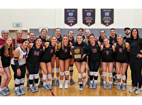 Lady Flyers win district title and are national tournament bound