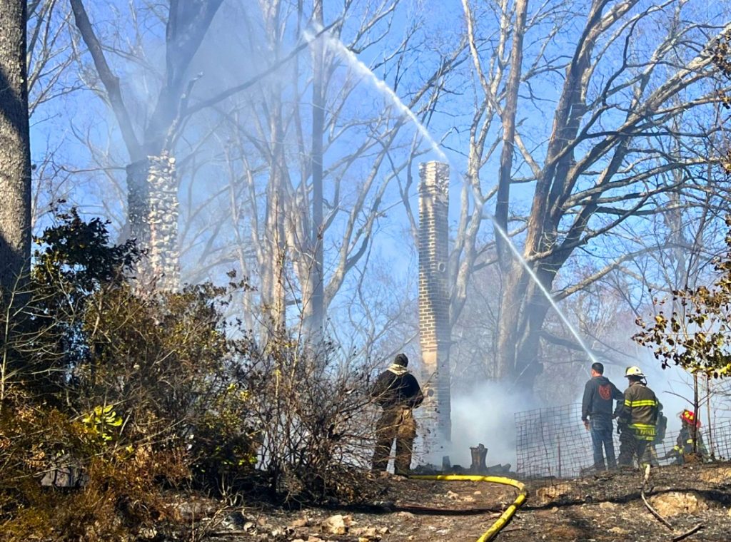 Brush fire consumes house in Robbins - Sandhills Sentinel