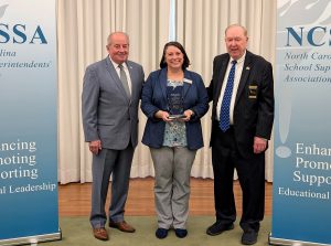 Synan selected for leadership award
