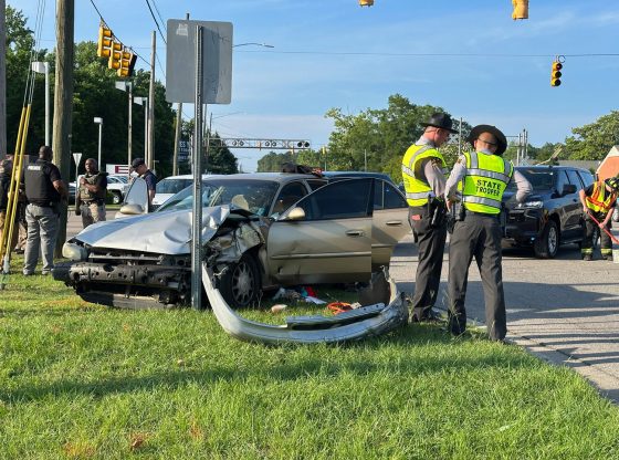 Police pursuit in Aberdeen ends in crash