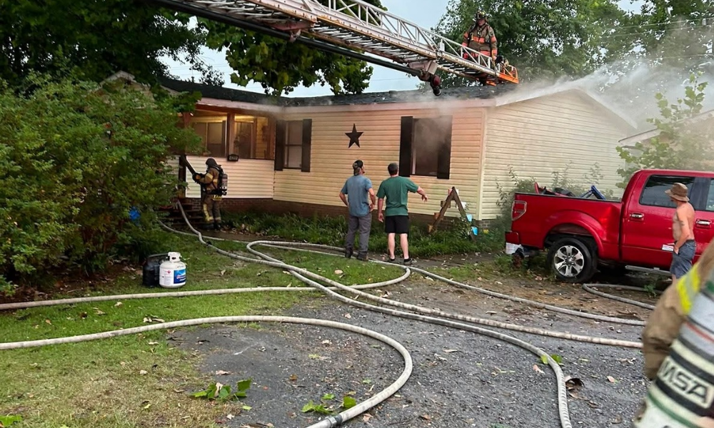 Lightning strike sparks house fire in Lobelia