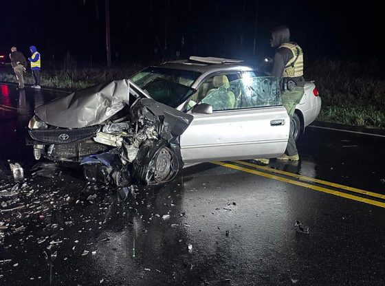 Pregnant woman, child involved in head-on crash