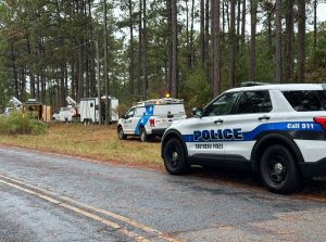 Fiber lines intentionally cut causes internet outage in Moore