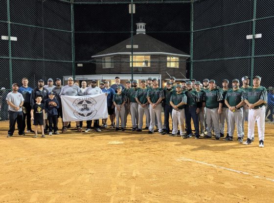 Robbins swings for the fences in 'Battle of the North'