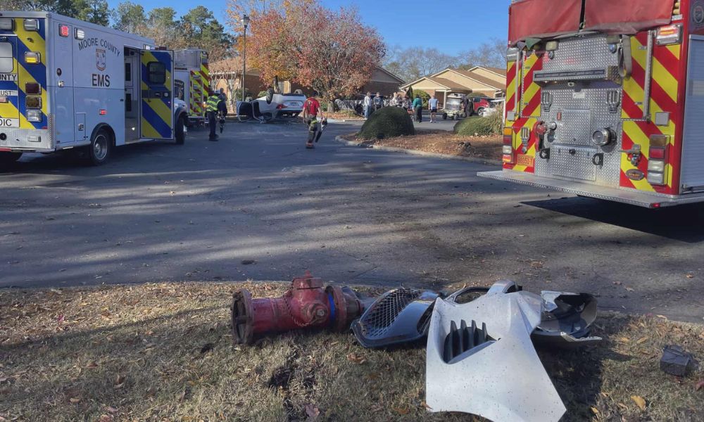 Driver suffers medical emergency, crashes in Pinehurst