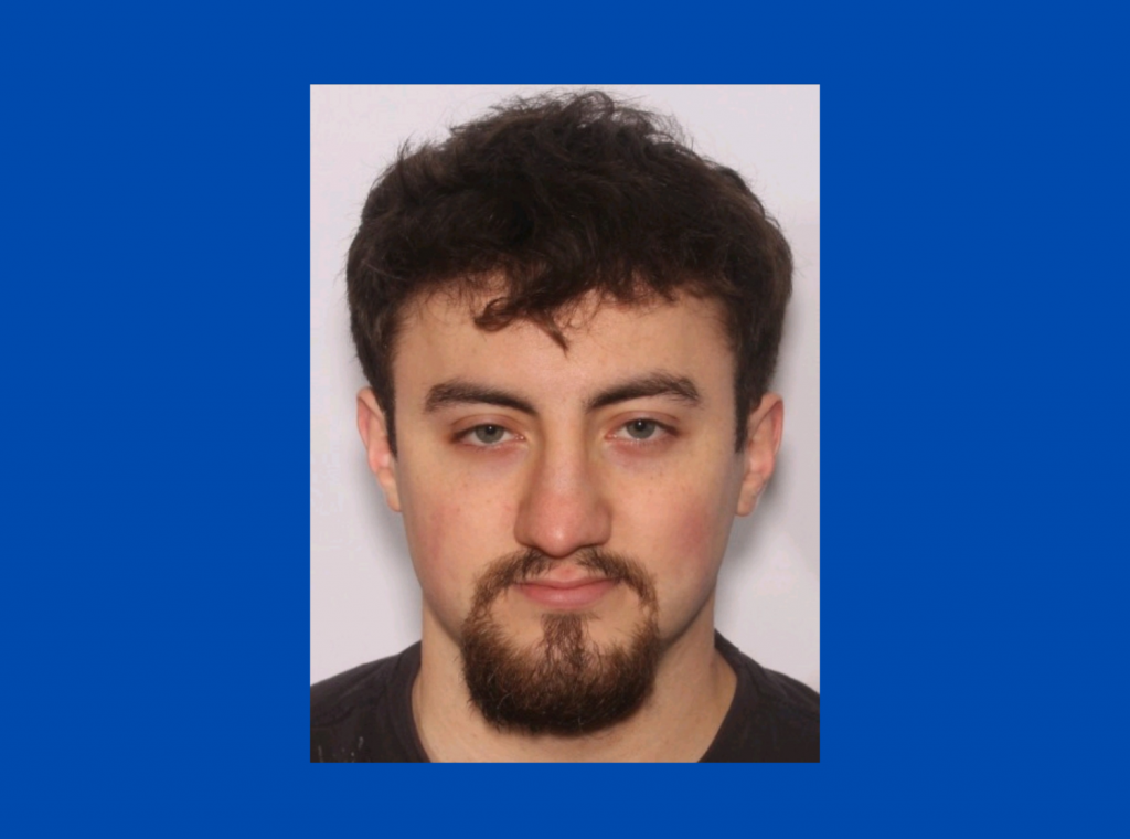 Two dead, suspect at large after Woodlake shooting Saturday morning