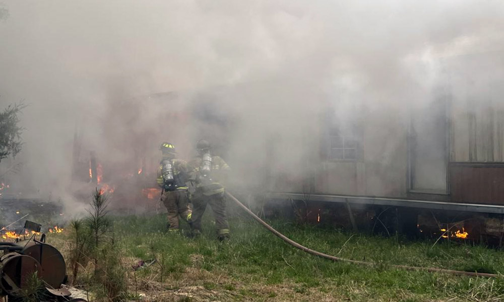 Abandoned mobile home goes up in flames Wednesday 