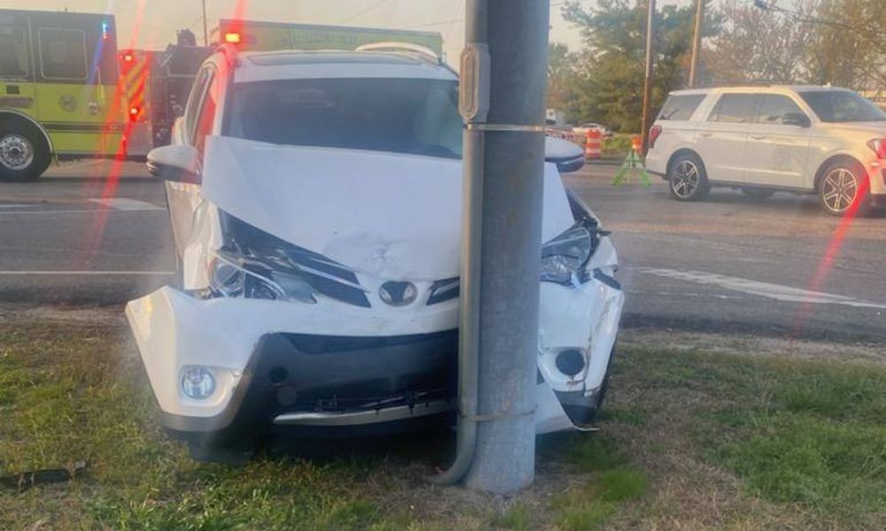 Jeep flips, car strikes pole in Seven Lakes crash