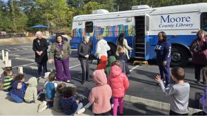 Giving Circle donation brings Bookmobile to local daycare