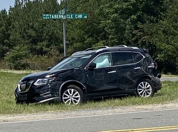 Drivers avoid injury after Candor collision