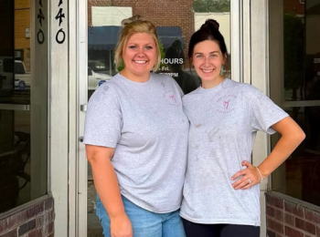 Pretty in Pink Market & Mercantile opens storefront in Robbins