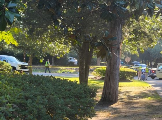 One dead, one airlifted after golfcart struck in Pinehurst