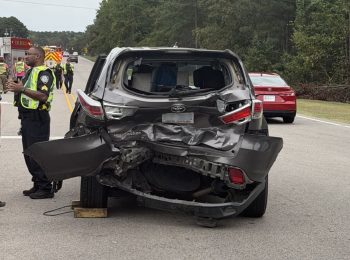 Multi-vehicle collision sends 3 to hospital in SP